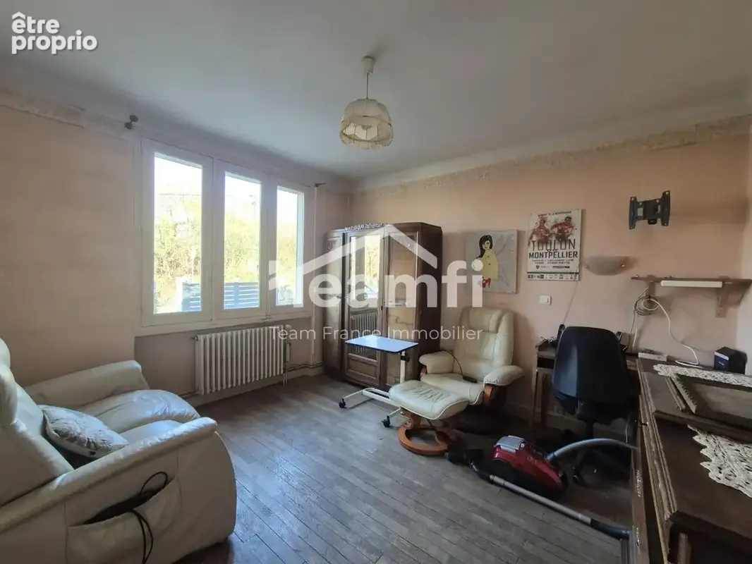 Maison 109 m² à Thiers  - photo 4