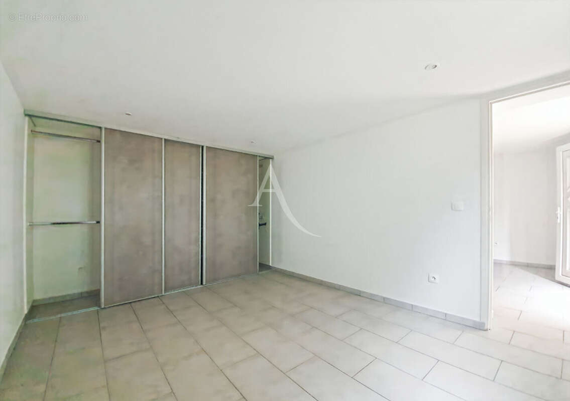 Maison à LES MUREAUX