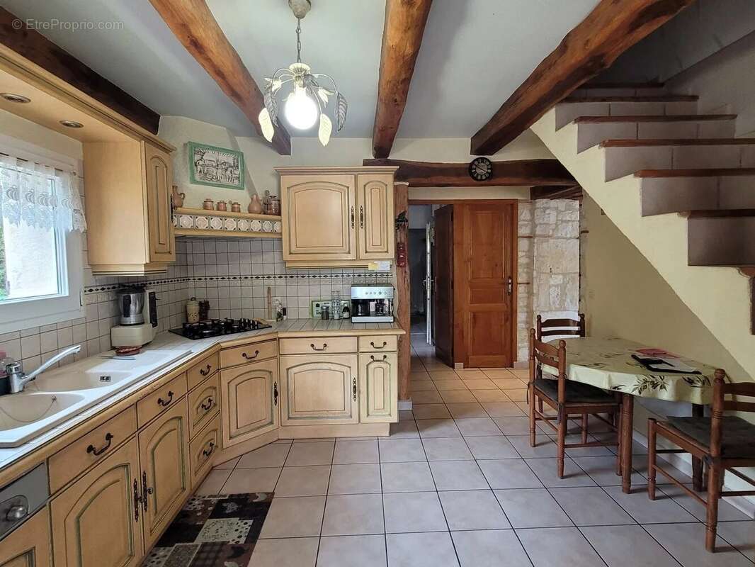 Maison à LABASTIDE-MARNHAC