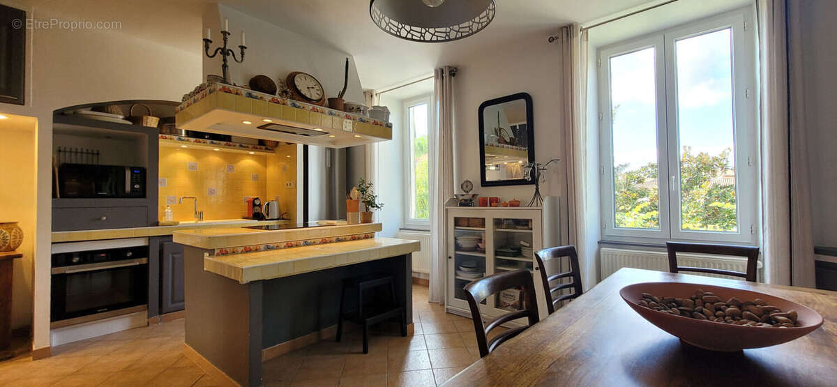 Maison à SAINT-GERVAIS-SUR-ROUBION