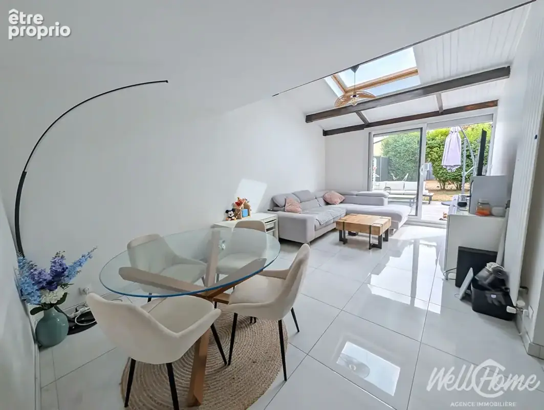 Photo Maison à Fosses au prix de 267 000€
