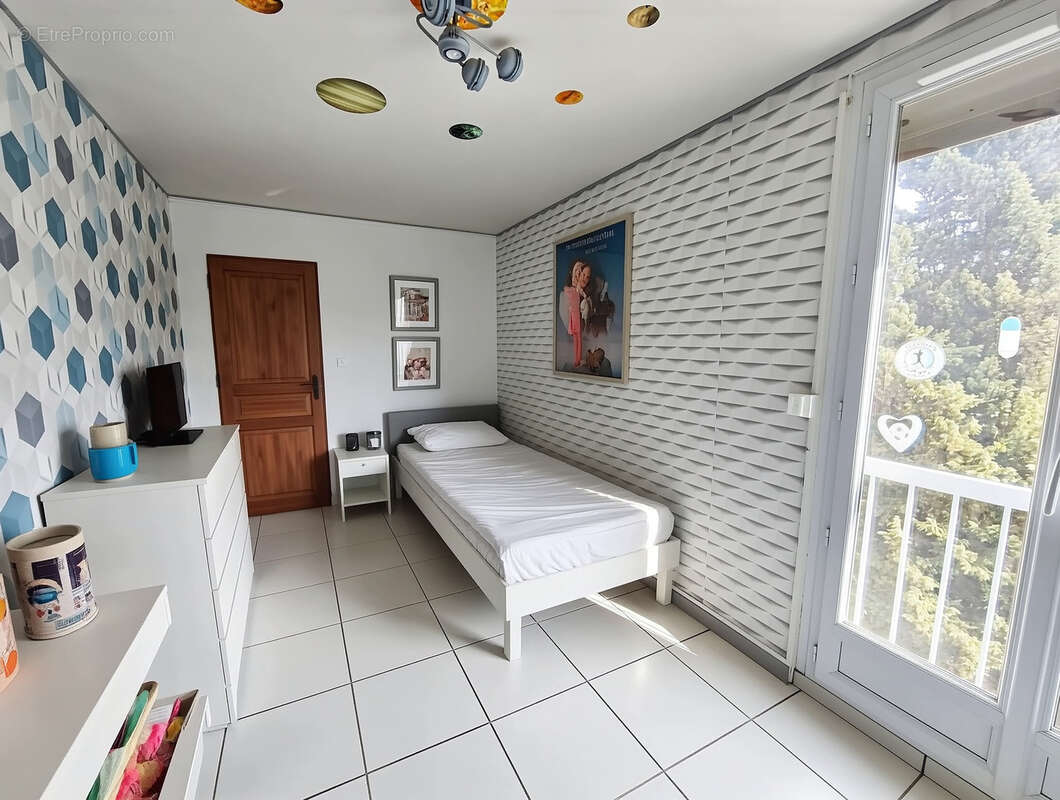 Appartement à PORT-DE-BOUC