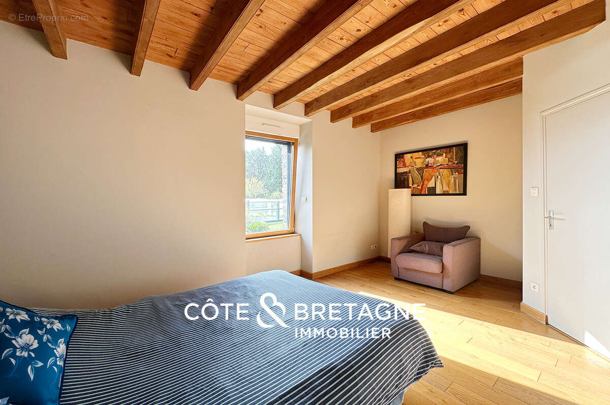 Maison à MALESTROIT