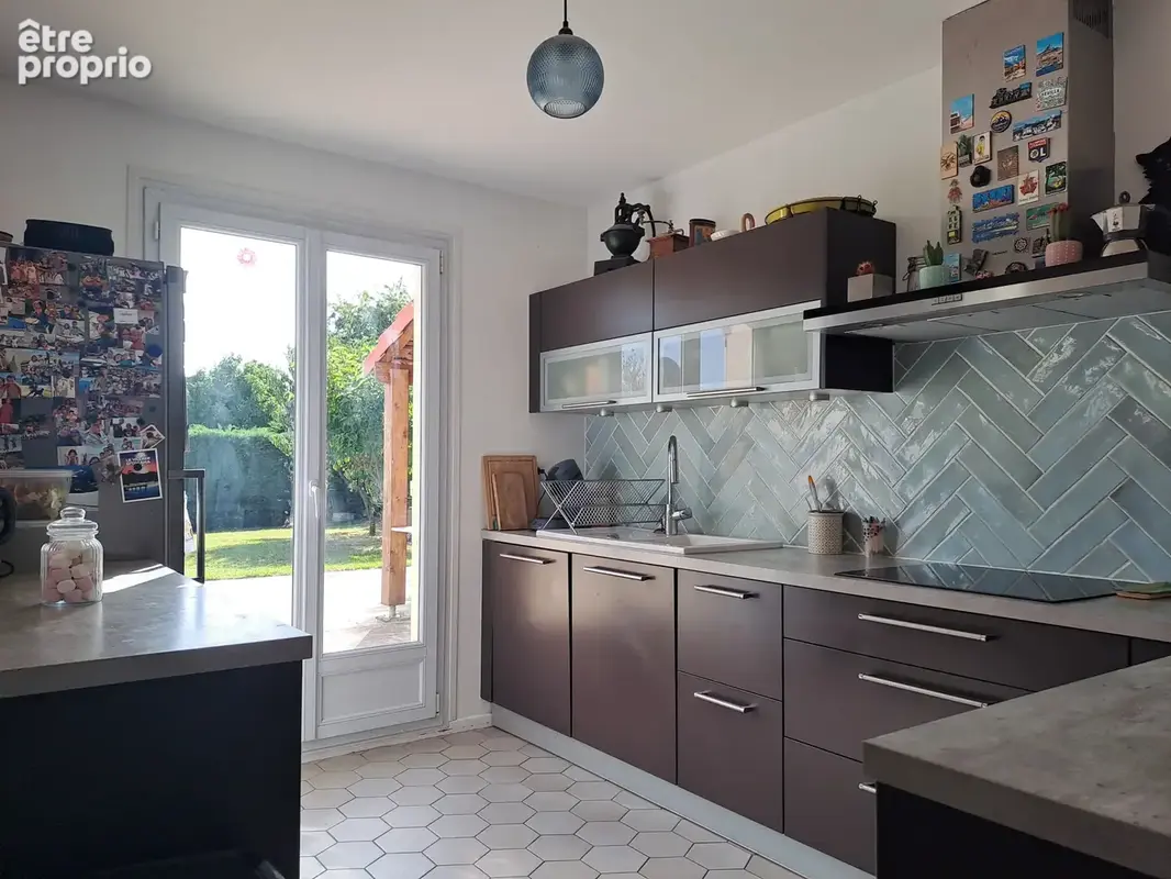 Maison familiale dans le centre de Quincieux ! - photo 11