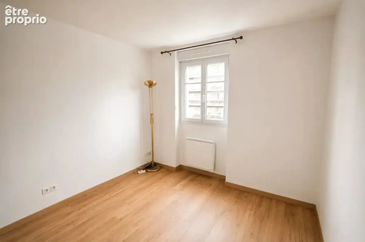 Résidence de standing – balcon – box – faibles charges - photo 5