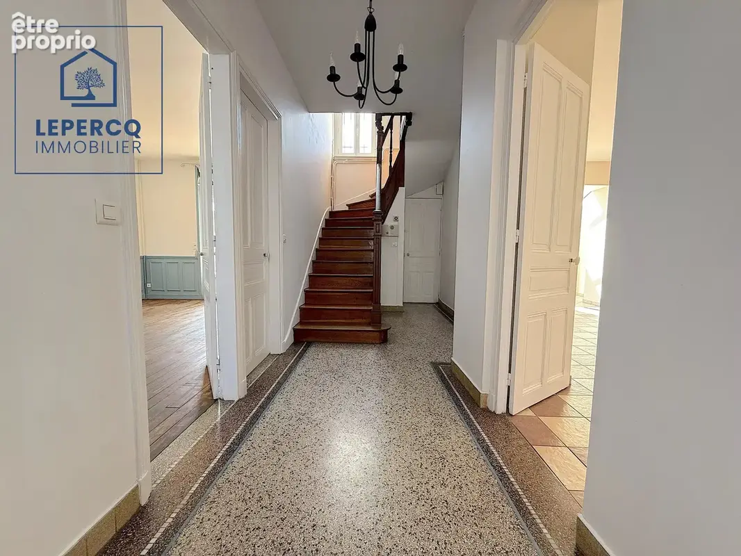 Maison 7 pièces 183 m² - Centre-ville - Crépy-en-Valois - photo 17