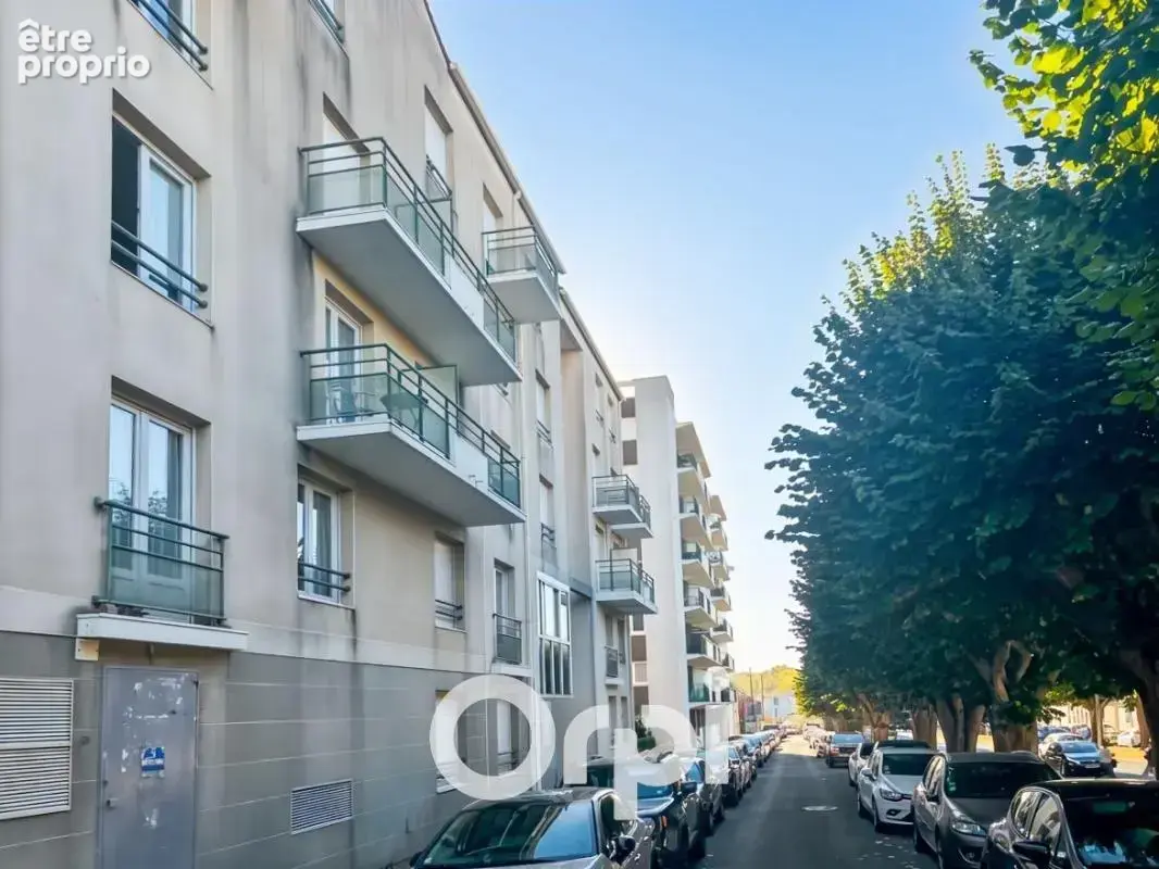 Studio 25 m² face à l’ices avec parking privatif - photo 6