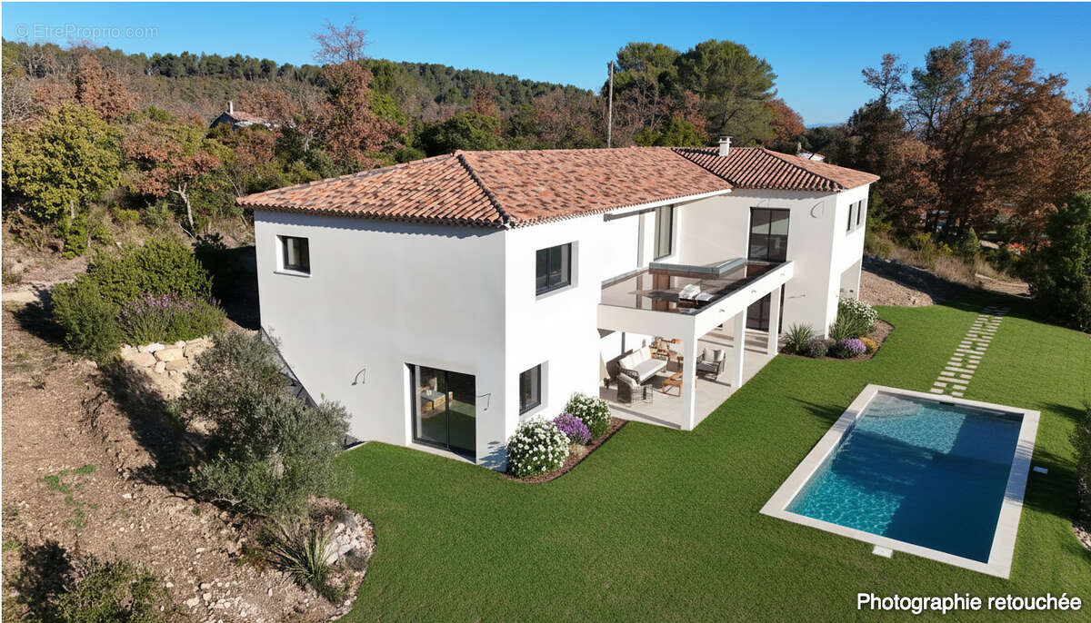 Maison à NANS-LES-PINS