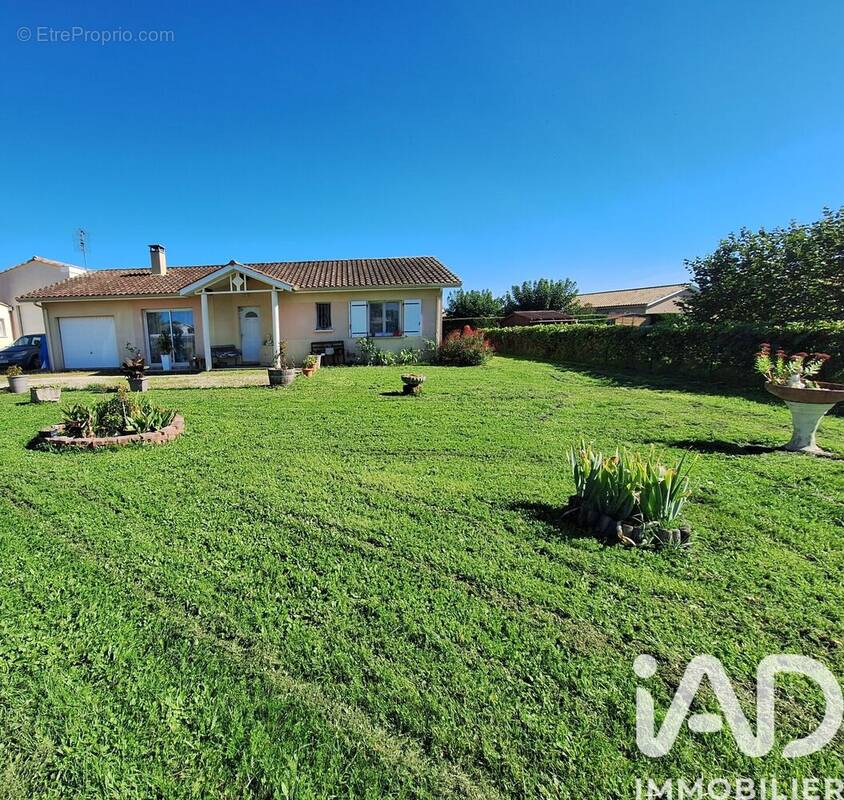 Photo 1 - Maison à SAINT-MAGNE-DE-CASTILLON