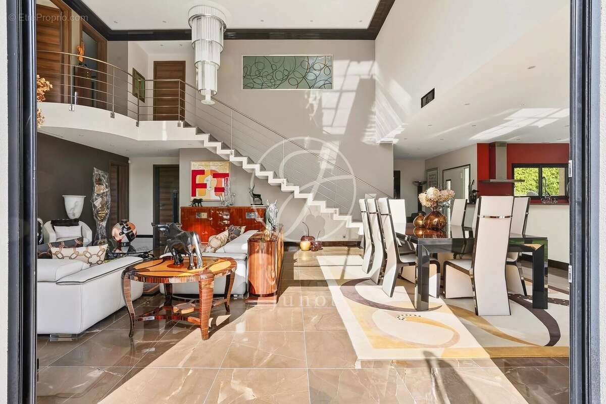 Maison à CROISSY-SUR-SEINE