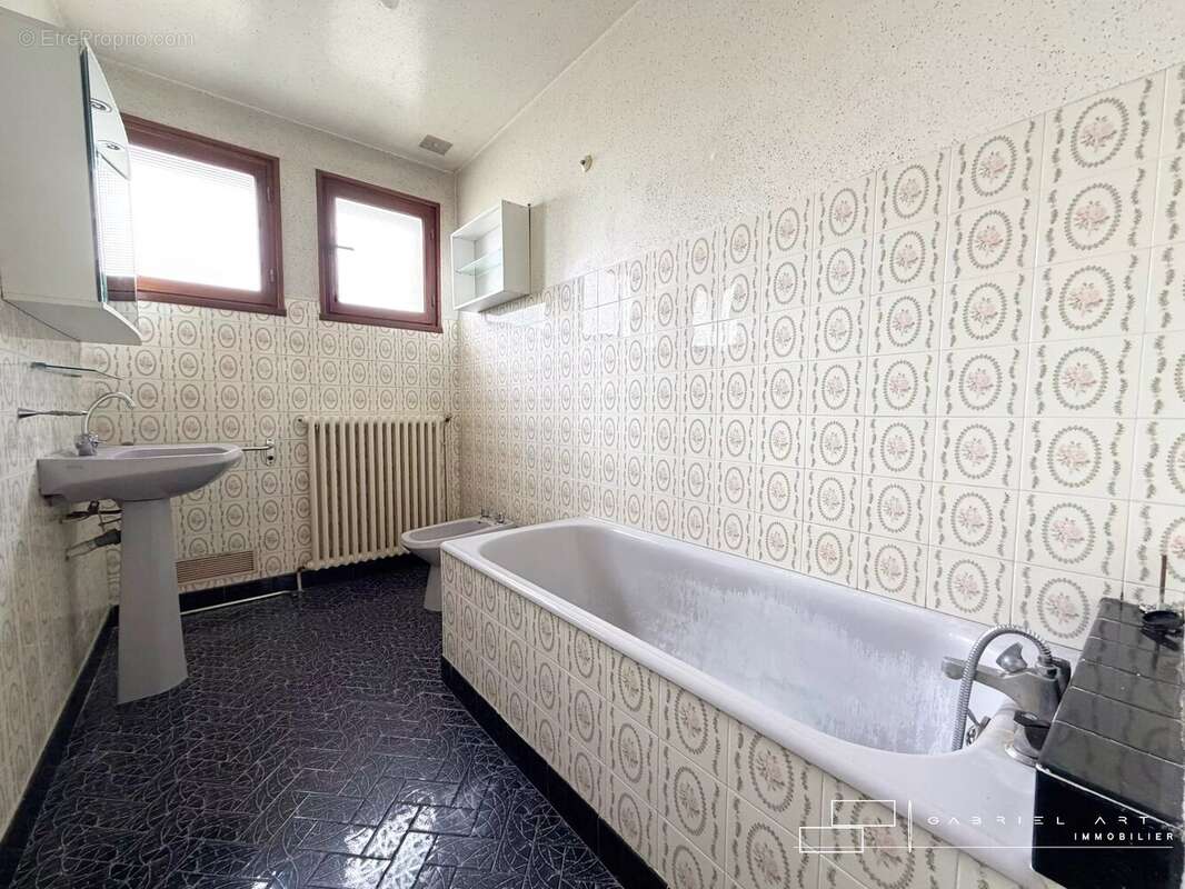 Maison 97 m² à Pavie  - photo 3