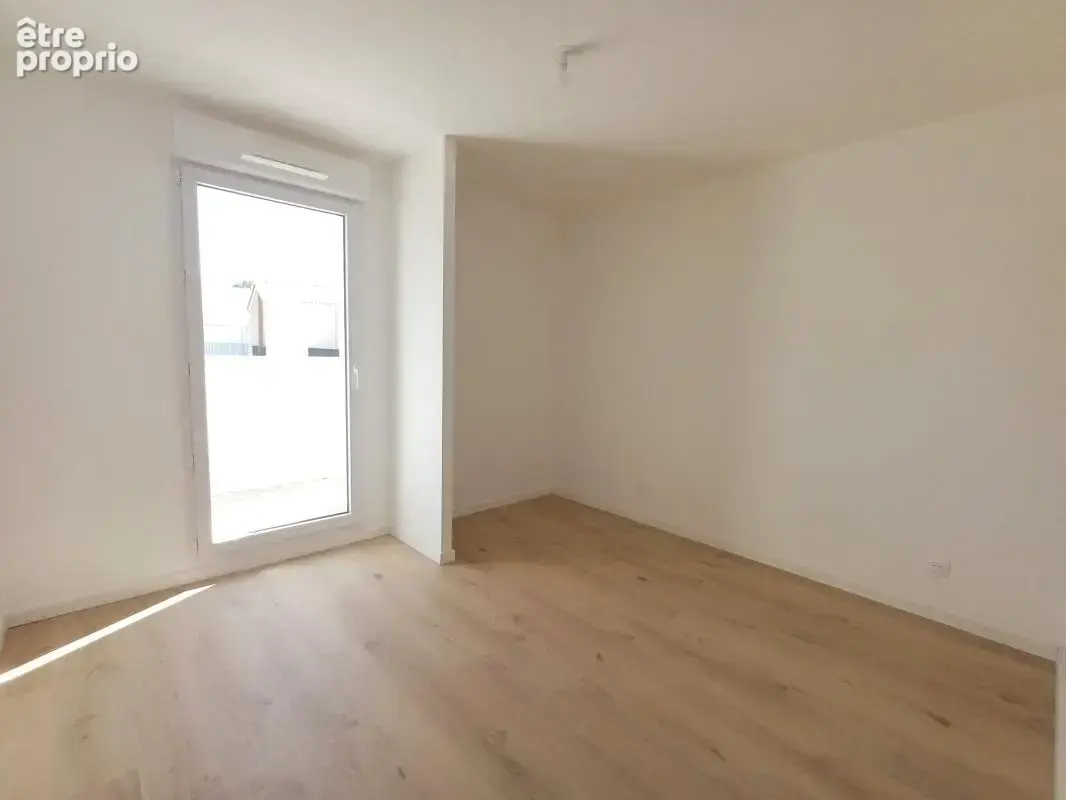 Appartement T2 avec grande terrasse couverte   Centre-ville - photo 8