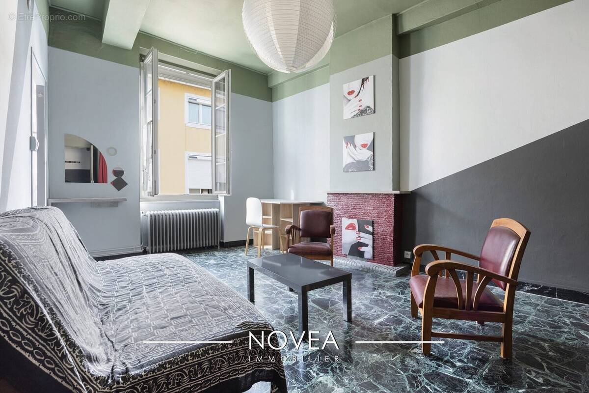 Appartement à LYON-9E