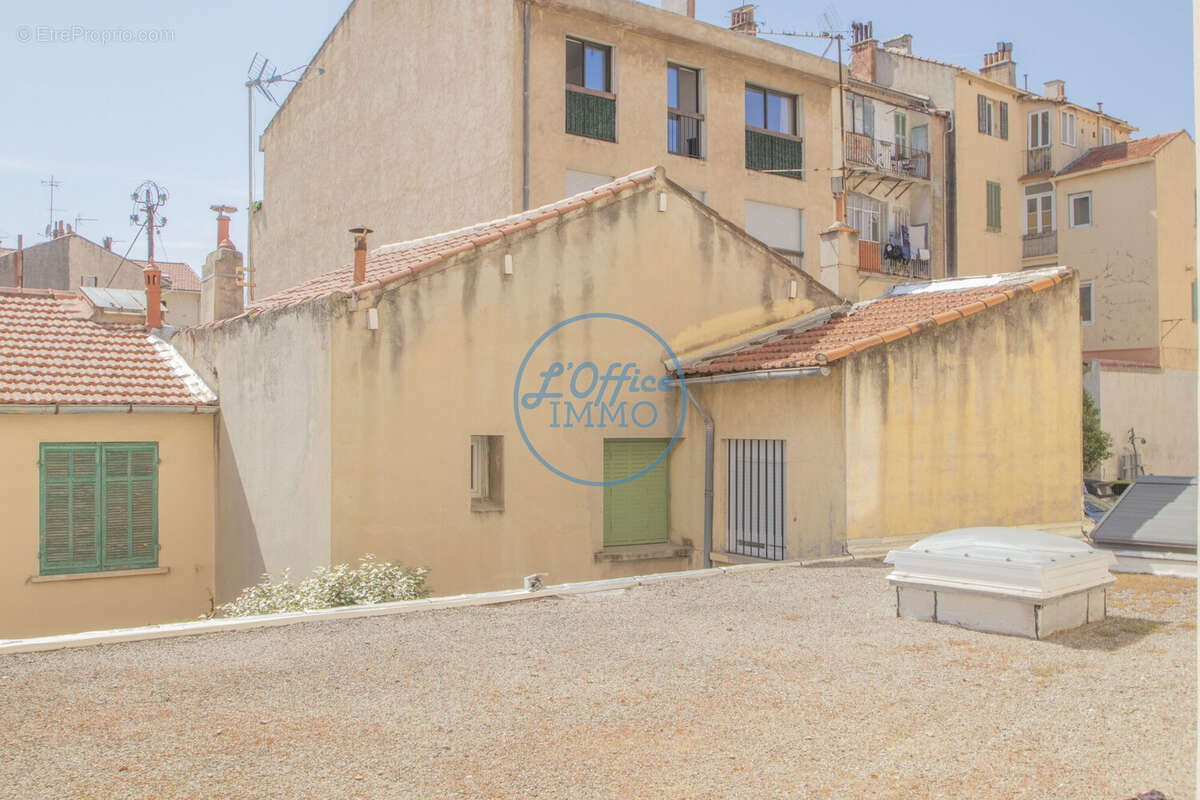 Appartement 40 m² à Toulon  - photo 7