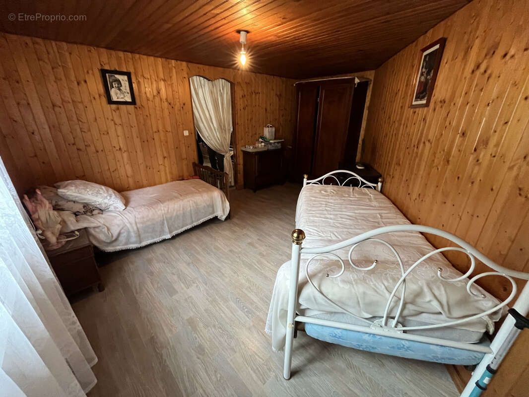 Maison à PARAY-VIEILLE-POSTE