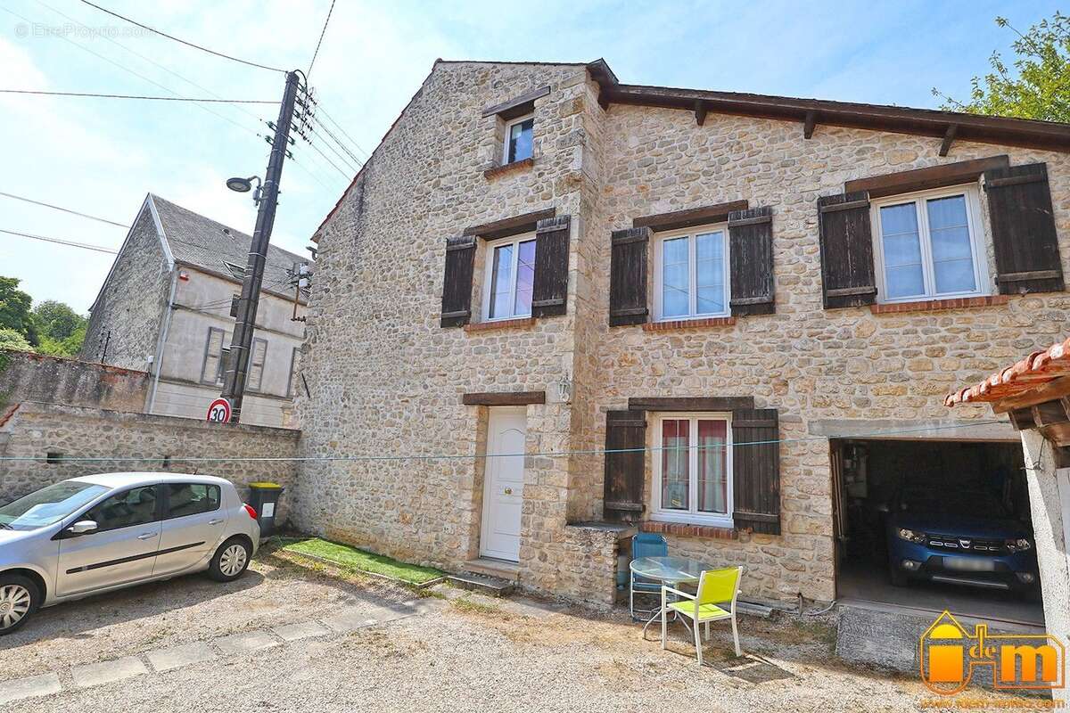 Maison 143 m² à Mereville  - photo 2