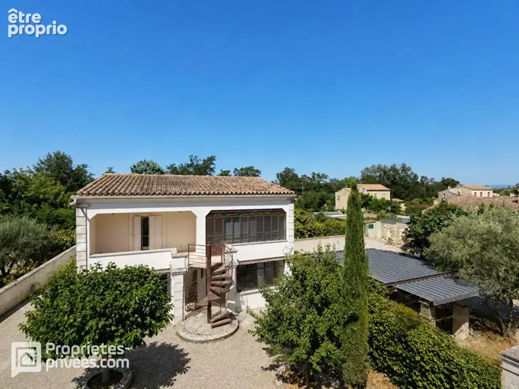 Maison à LE PONTET