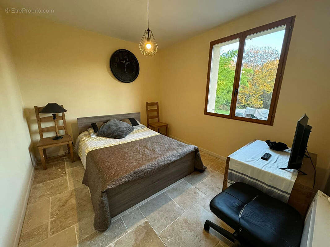 Terrain à COMPREIGNAC