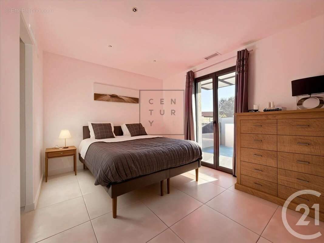 Maison à SAINT-HIPPOLYTE