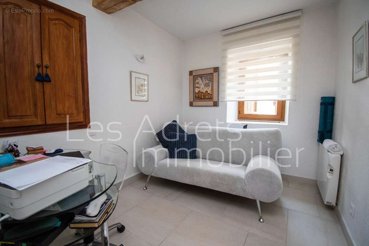 Maison à LES ADRETS-DE-L&#039;ESTEREL