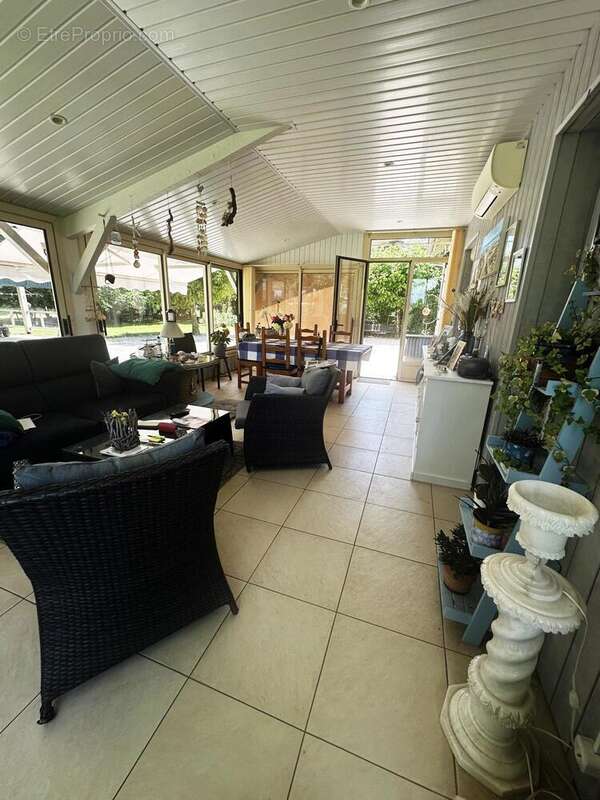 LA VÉRANDA. ORIENTATION EST-OUES - Maison à BERGERAC