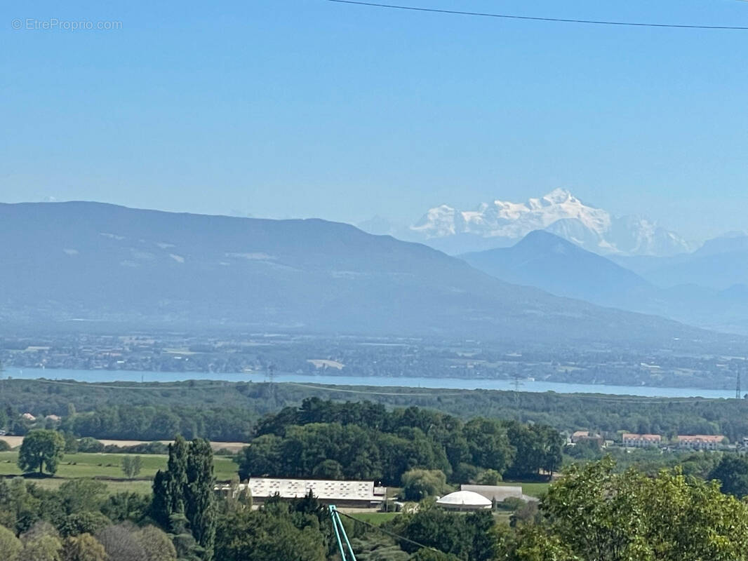 Maison à DIVONNE-LES-BAINS