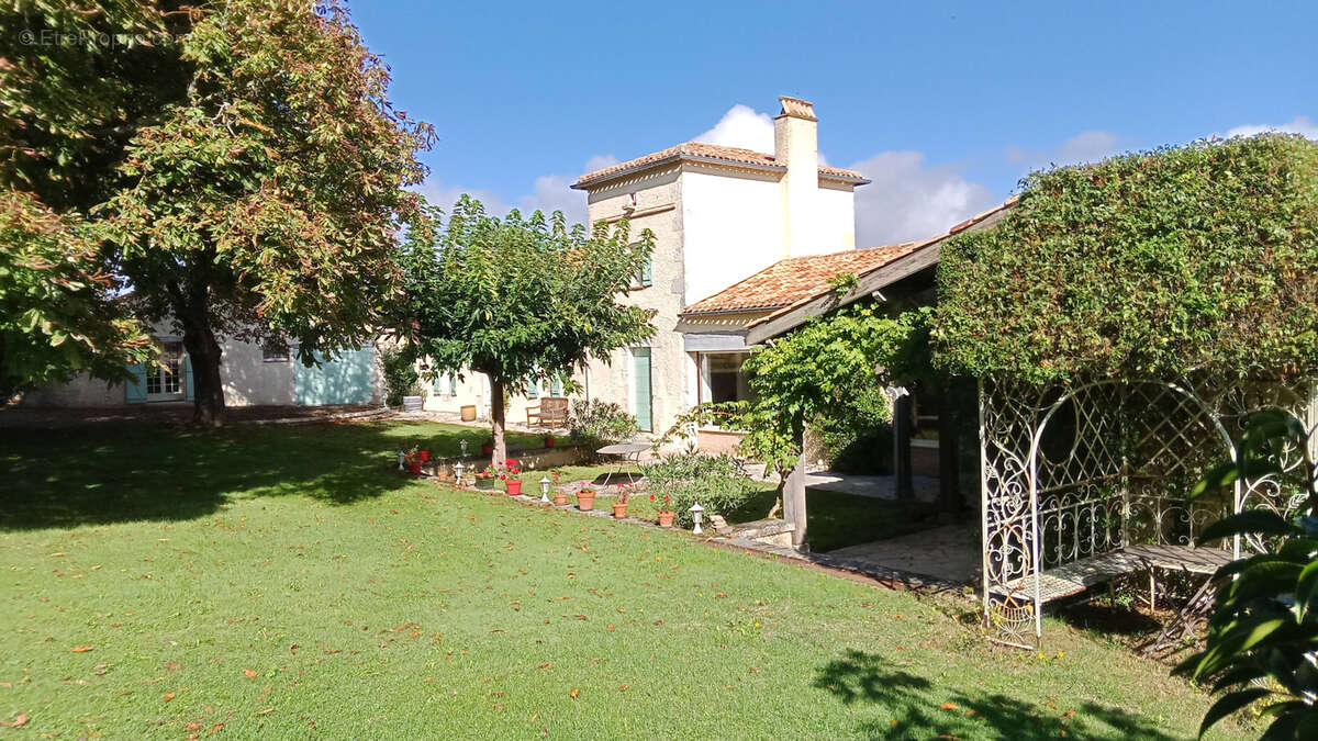 Maison à TOURNON-D'AGENAIS