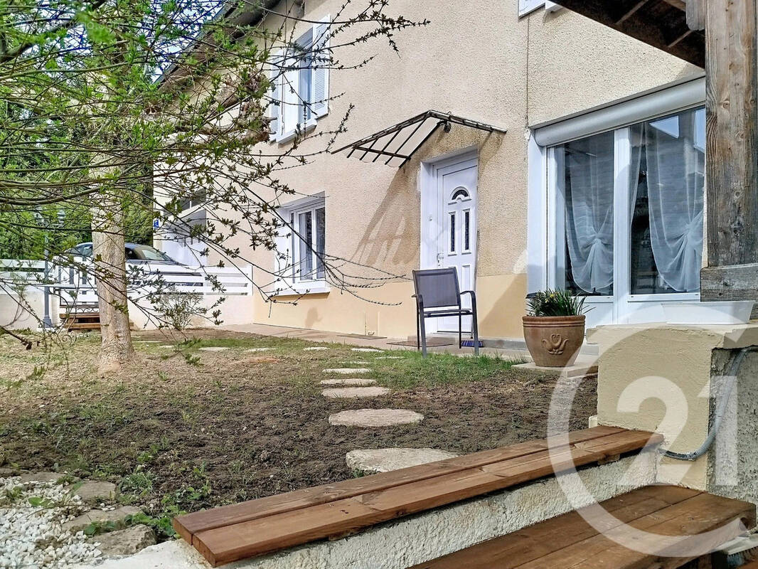 Maison à LES COTES-D'AREY