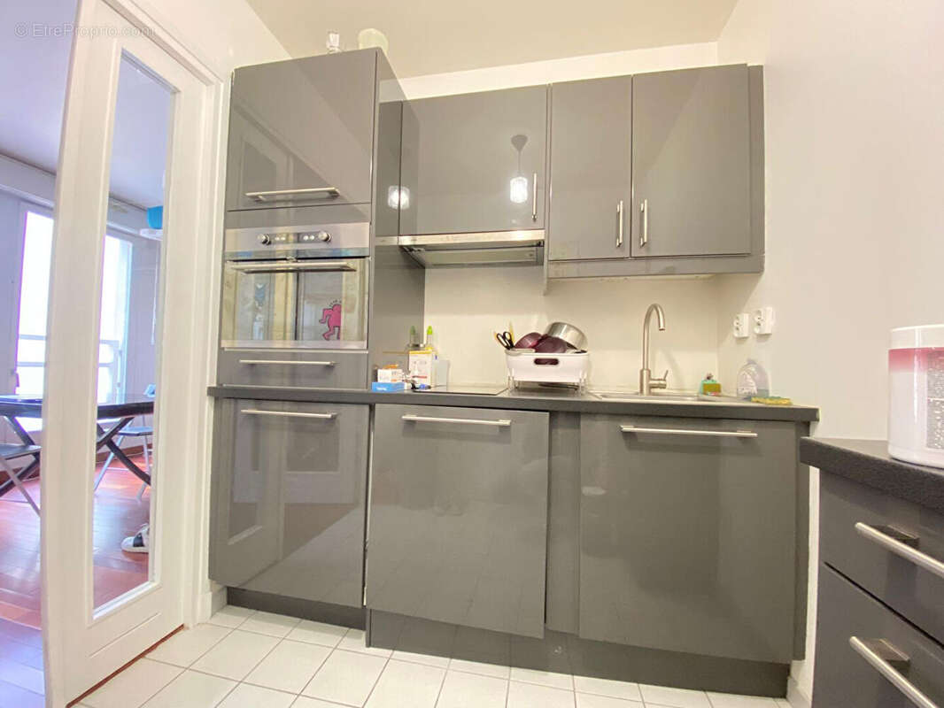 Appartement à PARIS-3E