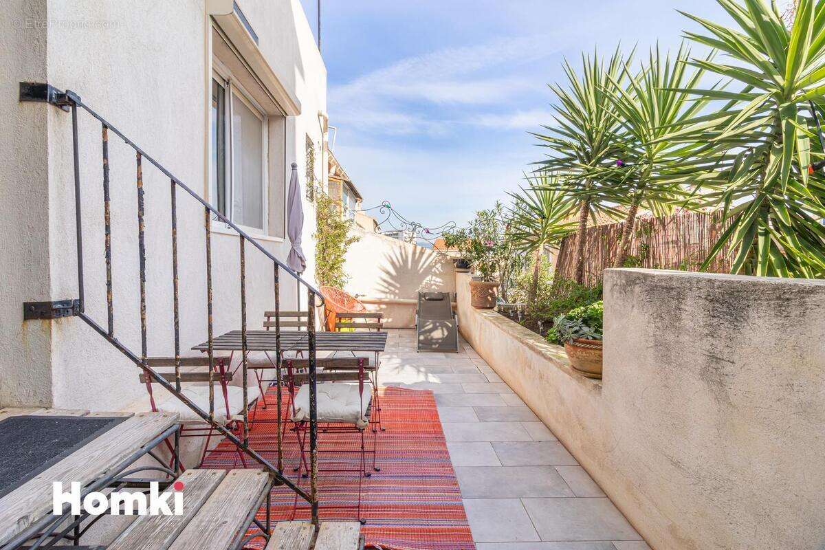 Appartement à MARSEILLE-7E