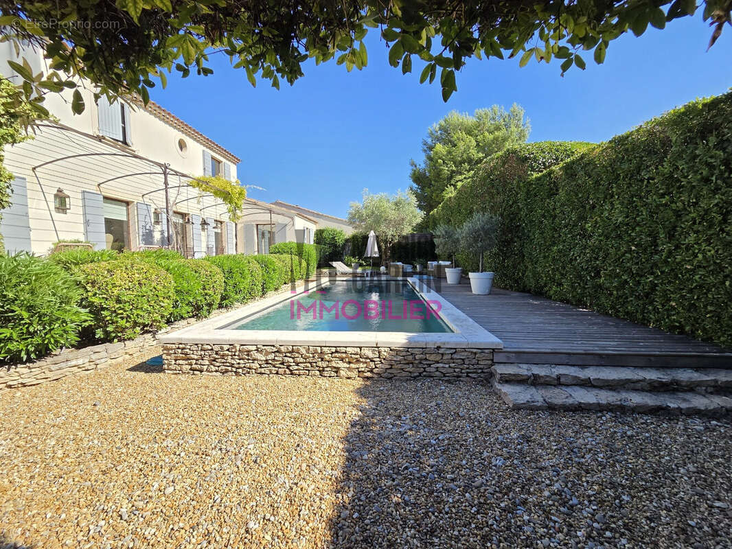 Maison 165 m² à Lagnes  - photo 7