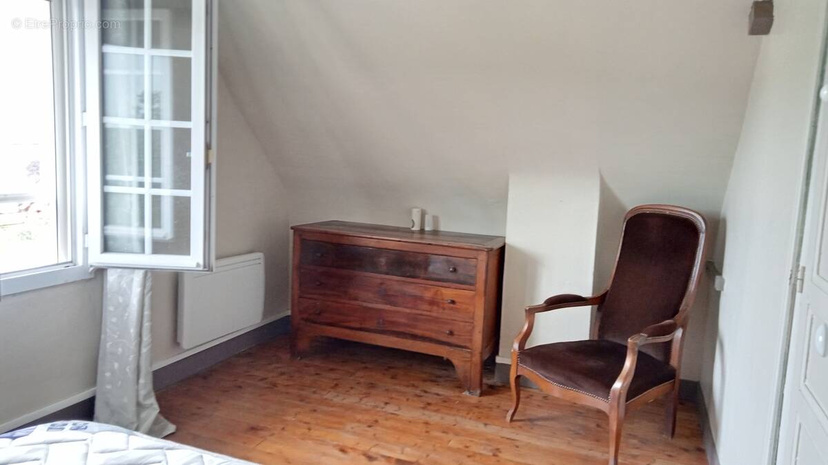 Maison à PORT-EN-BESSIN-HUPPAIN