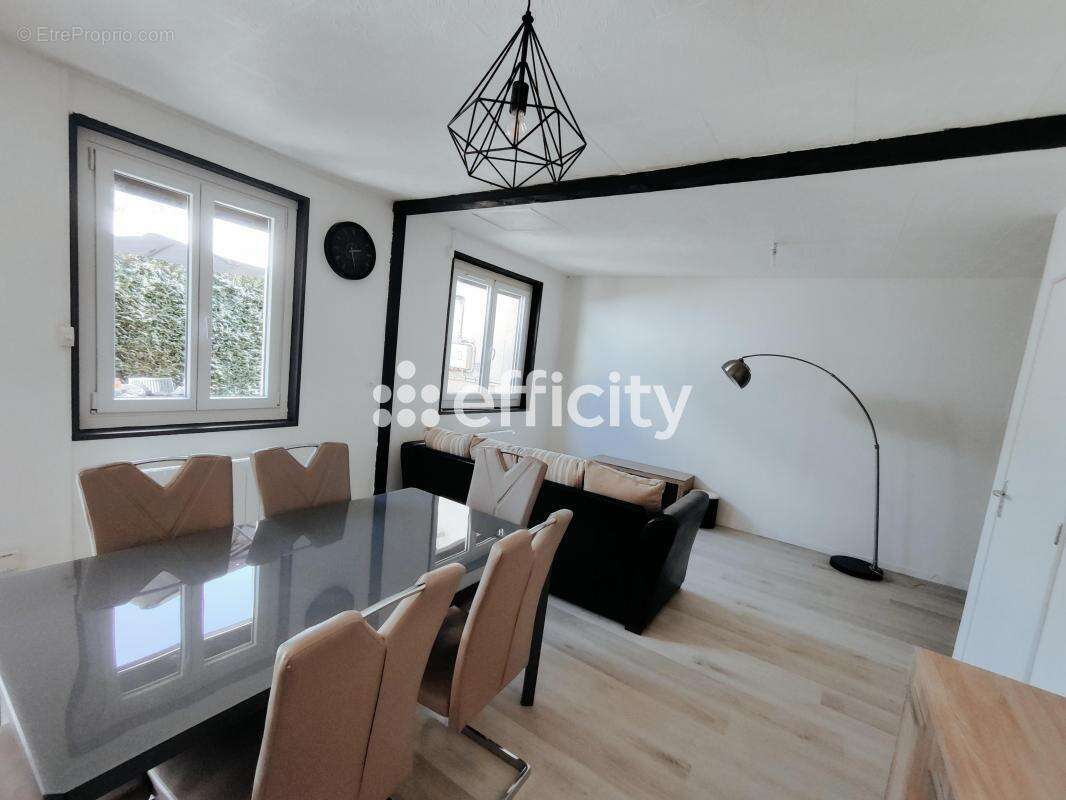 Appartement à GUEUGNON