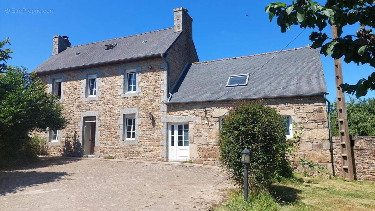 Maison à LOUARGAT