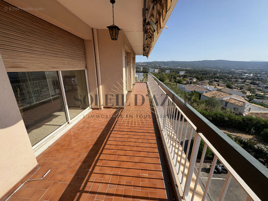 Appartement t4 vue mer, garage et cave - photo 2