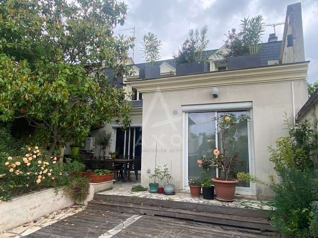 Maison à SAINT-MAUR-DES-FOSSES