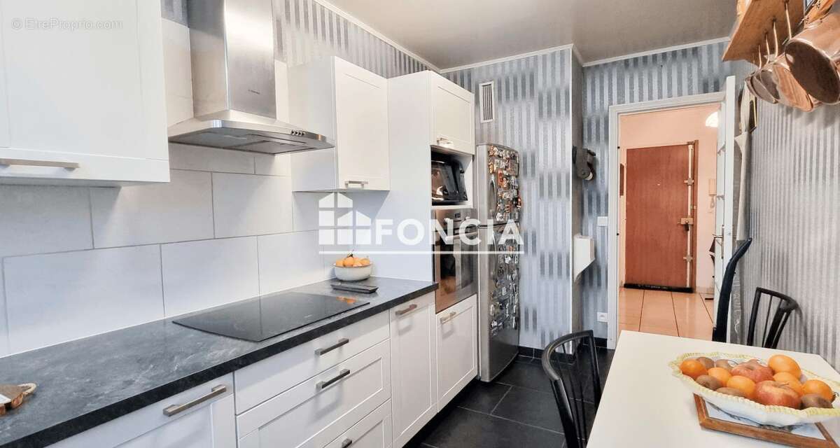 Appartement à LE PLESSIS-BOUCHARD