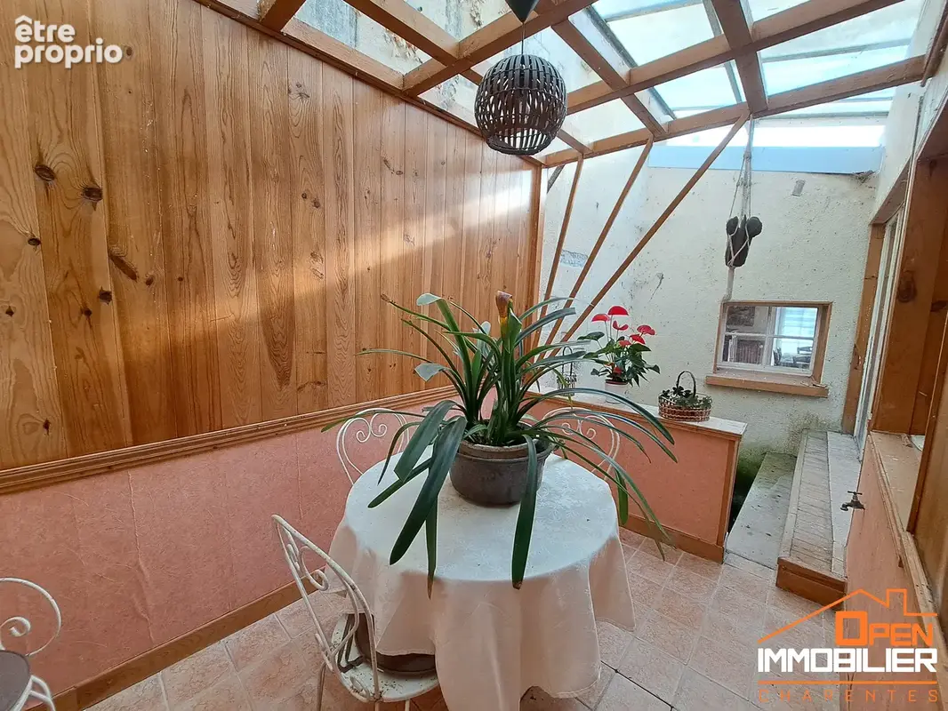Appartement 7 pièces 175 m² à vendre à Criteuil-La-Magdeleine (16300) - photo 626