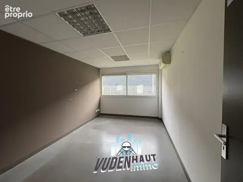 Commerce 940 m² à Plaisance-Du-Touch  - photo 60