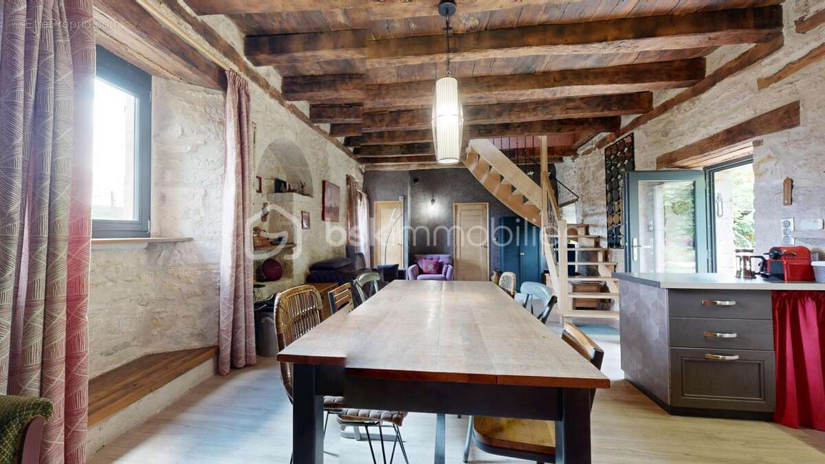 Maison à GINOUILLAC