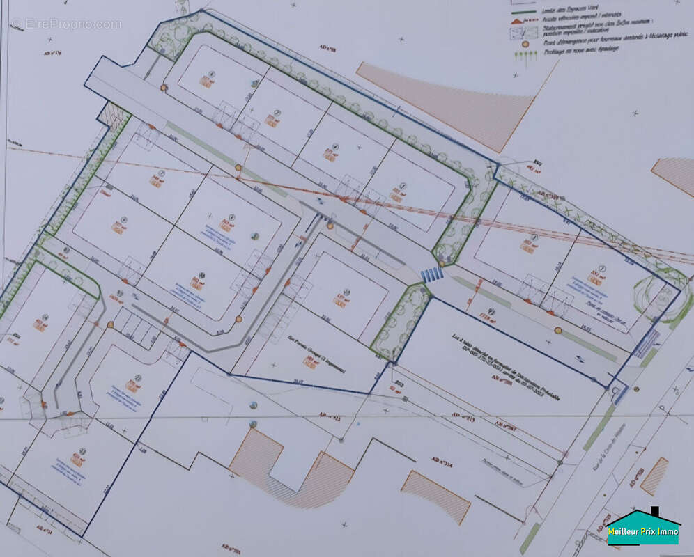 Terrain à SAINT-URBAIN