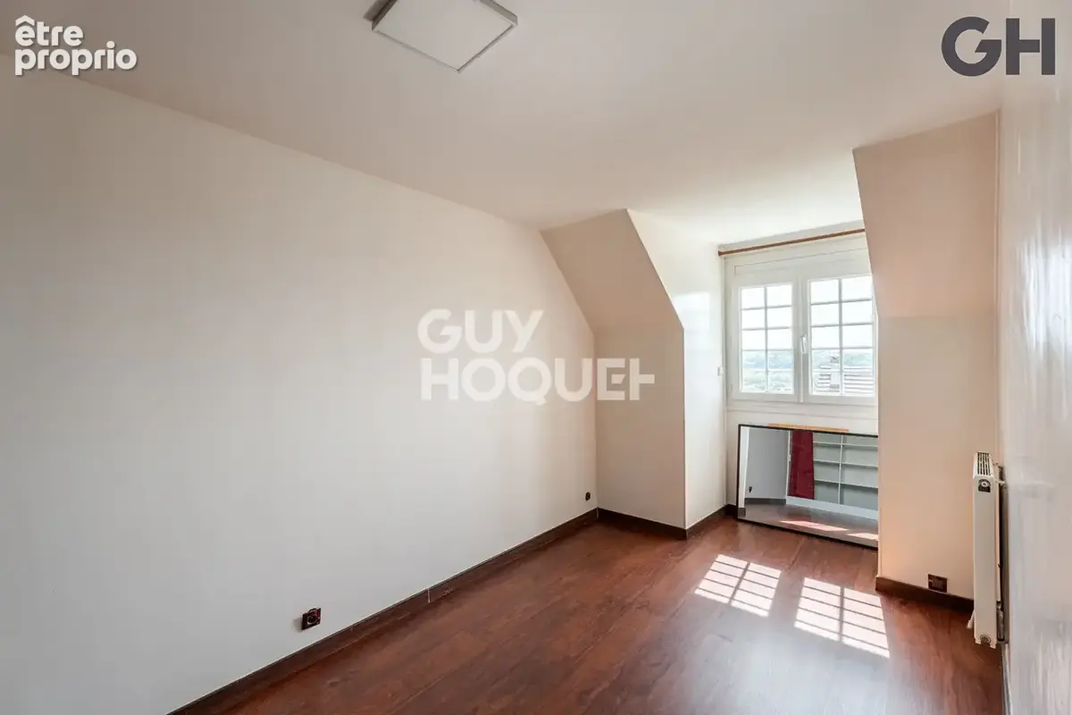 Maison familiale avec sous-sol de 6 pieces ( environ 196 m²) à saintry-sur-seine - photo 15