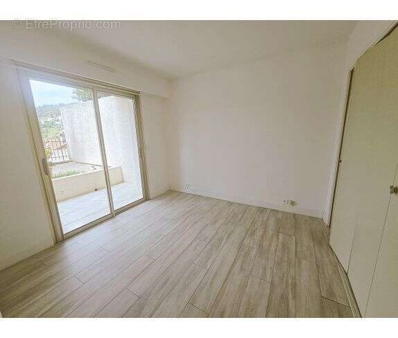Appartement à MOUGINS