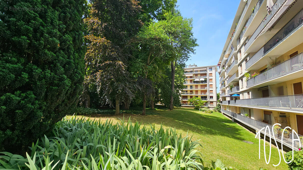 Appartement à THIAIS