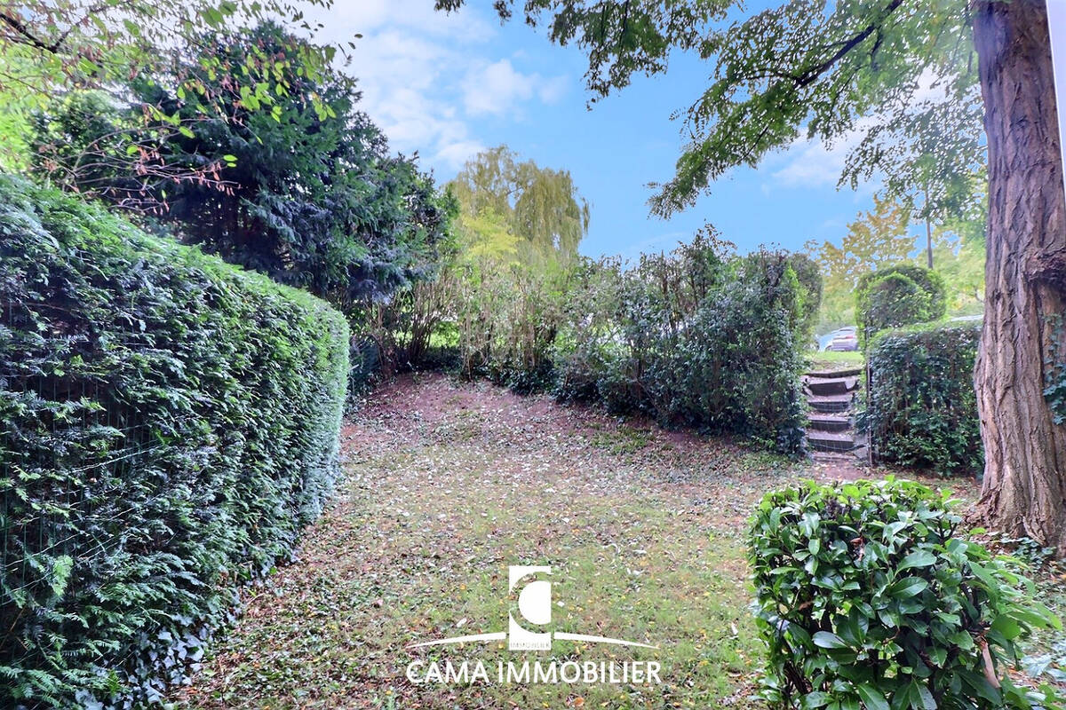 Appartement à FONTENAY-LE-FLEURY