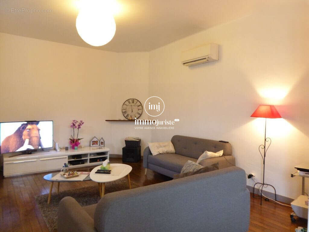 sejour - Maison à LE PALAIS-SUR-VIENNE