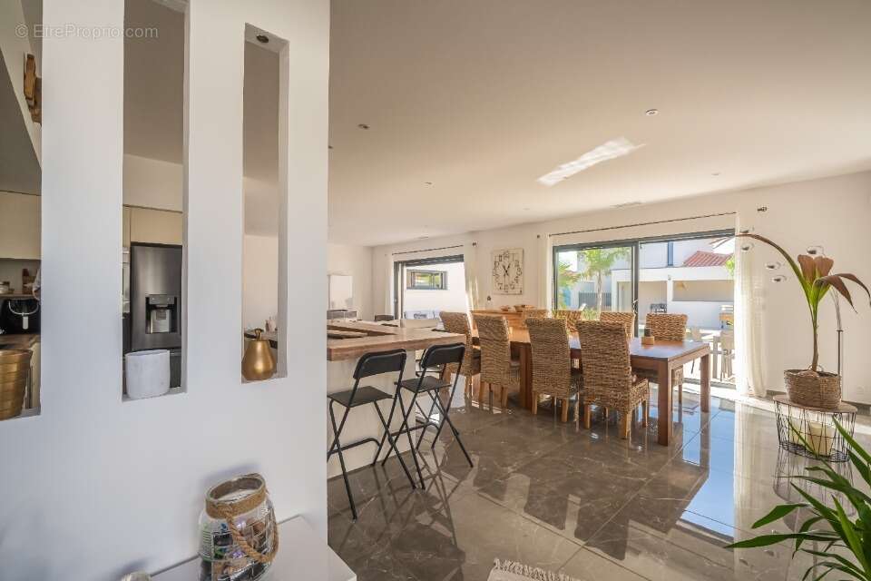 Terrain à MONTARNAUD