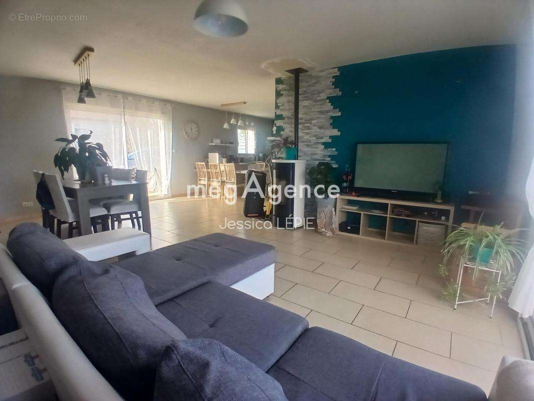 Maison à VILLIERS-EN-PLAINE