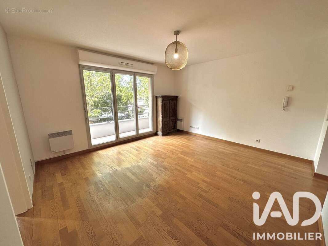 Photo 3 - Appartement à PARIS-18E