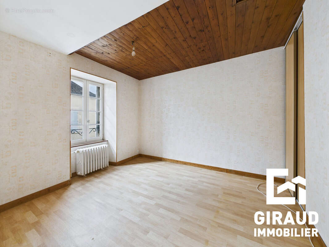 Maison 94 m² à Mouilleron-En-Pareds  - photo 8